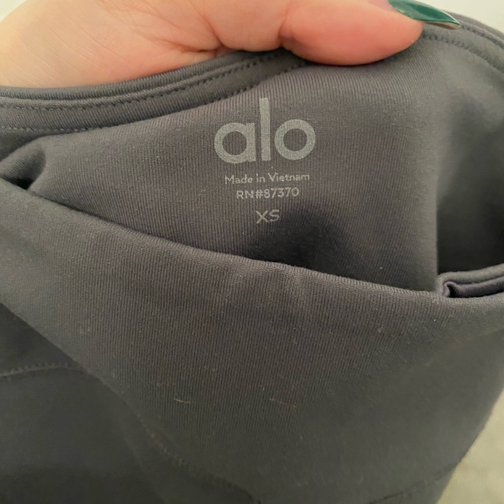 ALO- Grey full length legging - Picture 4 of 5
